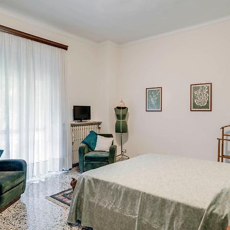 Sentirsi A Casa, Lontano Da Casa-Feel At Home Away From Home Caronno Pertusella Eksteriør bilde