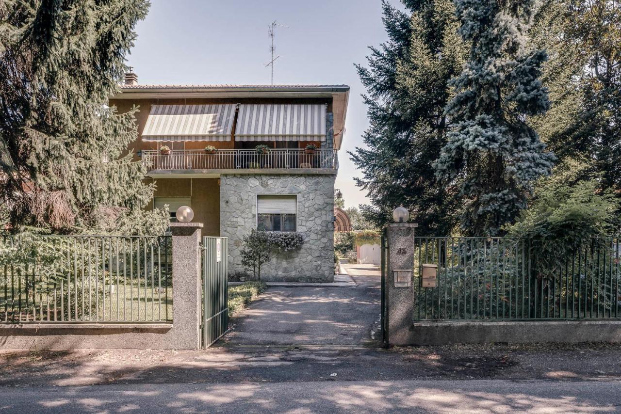 Sentirsi A Casa, Lontano Da Casa-Feel At Home Away From Home Caronno Pertusella Eksteriør bilde